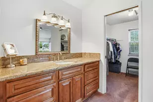 8932 Shady Vista Ct, Elk Grove, CA 95624 - Photo 19