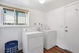 8932 Shady Vista Ct, Elk Grove, CA 95624 - Photo 33