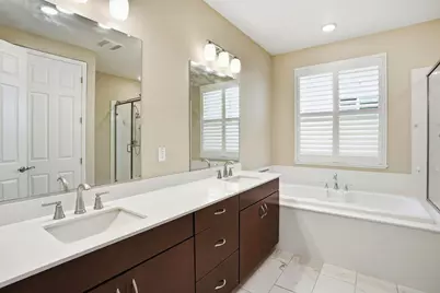 10032 Wagoner Way, Elk Grove, CA 95757 - Photo 21