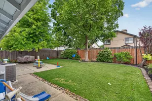 5609 Laguna Quail Way, Elk Grove, CA 95758 - Photo 21