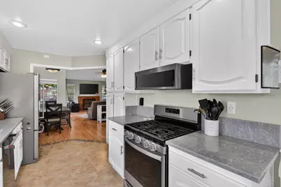 5609 Laguna Quail Way, Elk Grove, CA 95758 - Photo 11