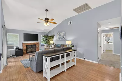 5609 Laguna Quail Way, Elk Grove, CA 95758 - Photo 3