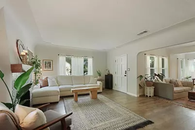 1121 S Pleasant Avenue, Lodi, CA 95240 - Photo 9