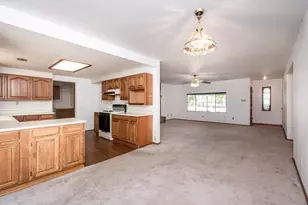 9320 Tilton Ln, Orangevale, CA 95662 - Photo 9