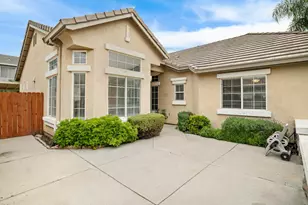 2425 Warm Springs Dr, Modesto, CA 95356 - Photo 5