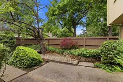 1235 Vanderbilt Way, Sacramento, CA 95825 - Photo 27