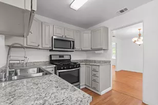 49 El Camino Ave, Sacramento, CA 95815 - Photo 11