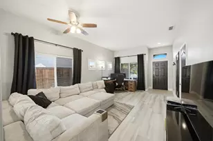 7640 Laguna Beach Way, Antelope, CA 95843 - Photo 11