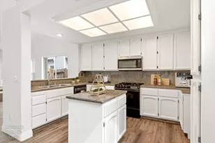 14 Las Uvas Ct, Sacramento, CA 95833 - Photo 5
