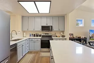 308 Ashford Ave, Manteca, CA 95337 - Photo 9