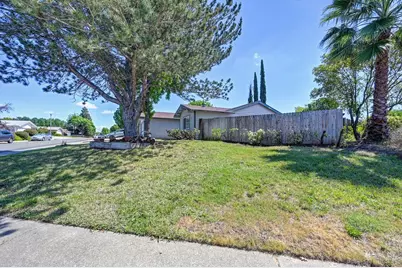 8630 Imran Woods Circle, Citrus Heights, CA 95621 - Photo 7