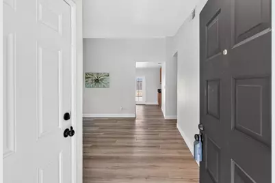 5795 Lerner Way, Sacramento, CA 95823 - Photo 5