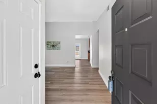 5795 Lerner Way, Sacramento, CA 95823 - Photo 5