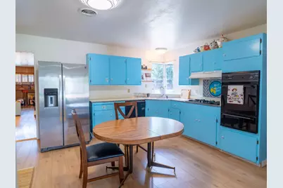 4527 Freeway Circle, Sacramento, CA 95841 - Photo 11