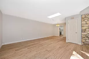 5638 Cypress Point Dr, Citrus Heights, CA 95610 - Photo 15