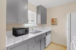 9001 Casals St, Sacramento, CA 95826 - Photo 9
