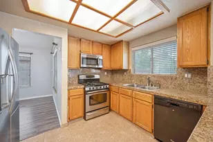 8239 Derbyshire Cir, Sacramento, CA 95828 - Photo 7