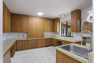 10753 Elkhorn Dr, Stockton, CA 95209 - Photo 37