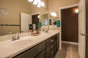 1082 Marichal Way, Galt, CA 95632 - Photo 25