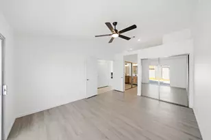 8013 Healy Ct, Sacramento, CA 95828 - Photo 33