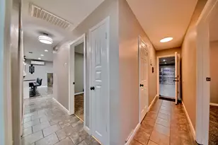 9014 Hillcrest Ave, Stockton, CA 95210 - Photo 27