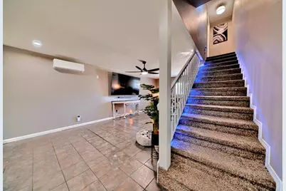 9014 Hillcrest Ave, Stockton, CA 95210 - Photo 33