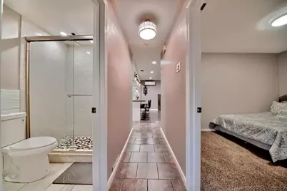 9014 Hillcrest Ave, Stockton, CA 95210 - Photo 17