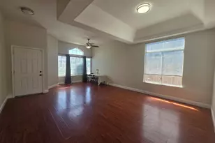 8212 Newbury Park Ct, Sacramento, CA 95828 - Photo 9