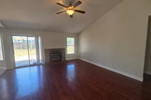 8212 Newbury Park Ct, Sacramento, CA 95828 - Photo 15