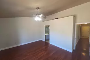 8212 Newbury Park Ct, Sacramento, CA 95828 - Photo 27