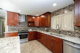 902 Meladee Ln, Galt, CA 95632 - Photo 15