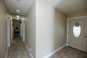 902 Meladee Ln, Galt, CA 95632 - Photo 5