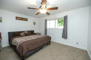 902 Meladee Ln, Galt, CA 95632 - Photo 17