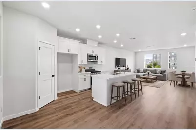 3818 E Commerce Way, Sacramento, CA 95834 - Photo 15