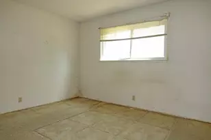 9325 Henley Way, Sacramento, CA 95826 - Photo 9
