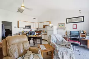 4028 Leos Ln, Carmichael, CA 95608 - Photo 15