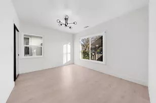 5401 J St, Sacramento, CA 95819 - Photo 23