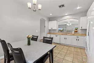 8232 Gold Sierra Ct, Antelope, CA 95843 - Photo 9