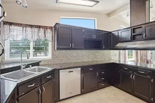 Hidden Brook Ln, Citrus Heights, CA 95621 - Photo 13