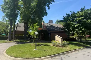 871 Woodside Ln, Sacramento, CA 95825 - Photo 19