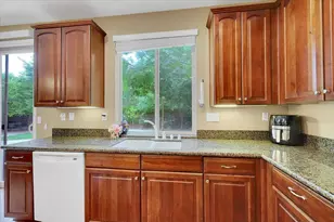 10022 Spring View Way, Elk Grove, CA 95757 - Photo 25