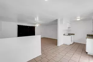 828 Astor Dr, Stockton, CA 95210 - Photo 11