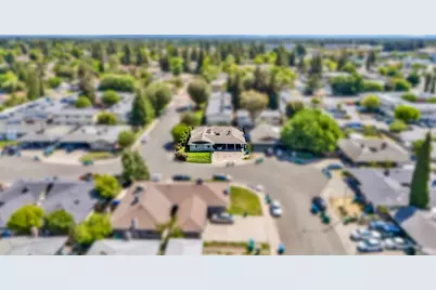 828 Astor Drive, Stockton, CA 95210 - Photo 19