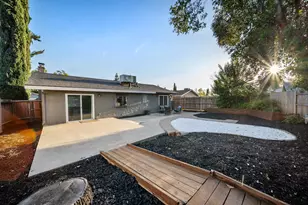 10981 Mira River Ct, Rancho Cordova, CA 95670 - Photo 17