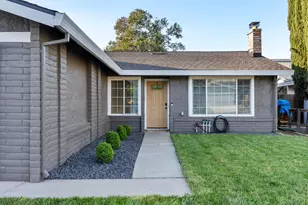 10981 Mira River Ct, Rancho Cordova, CA 95670 - Photo 3