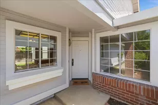 8113 Halladale Ct, Sacramento, CA 95829 - Photo 7