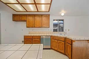 6910 Paseo Del Sol Way, Elk Grove, CA 95758 - Photo 25