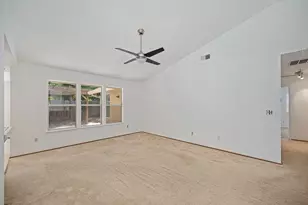 6910 Paseo Del Sol Way, Elk Grove, CA 95758 - Photo 19