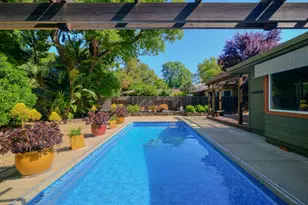 2630 Land Park Dr, Sacramento, CA 95818 - Photo 33