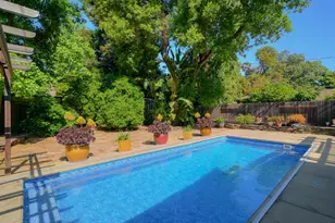 2630 Land Park Dr, Sacramento, CA 95818 - Photo 33